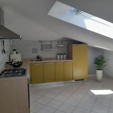Mansarda Massimo - Intra Apartamento